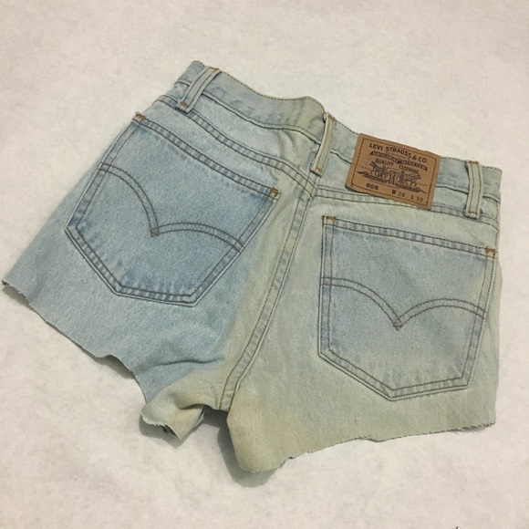 Levi's shorts - Picture 2 of 3